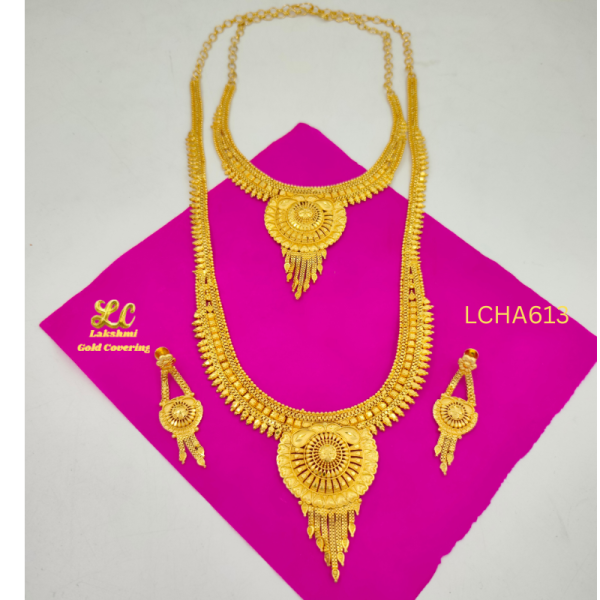 One Gram Gold Forming Round Folwer Haram And Necklace