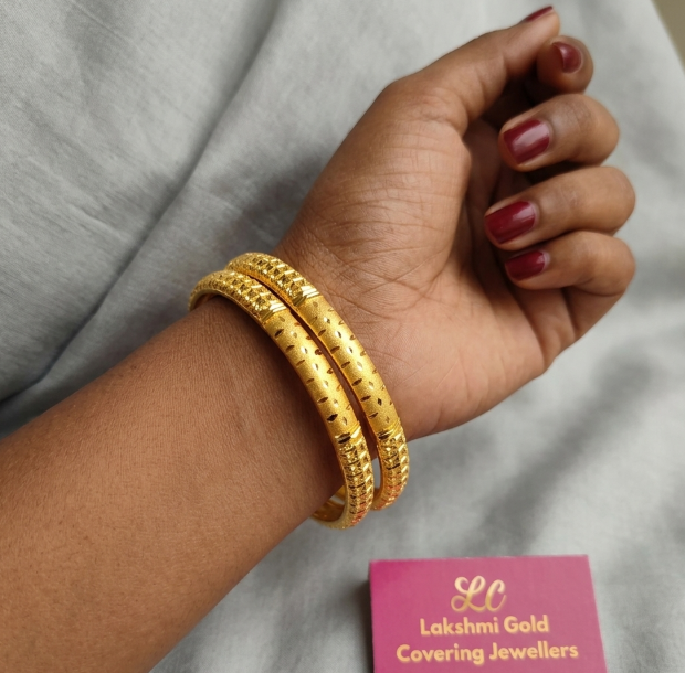 BANGLES